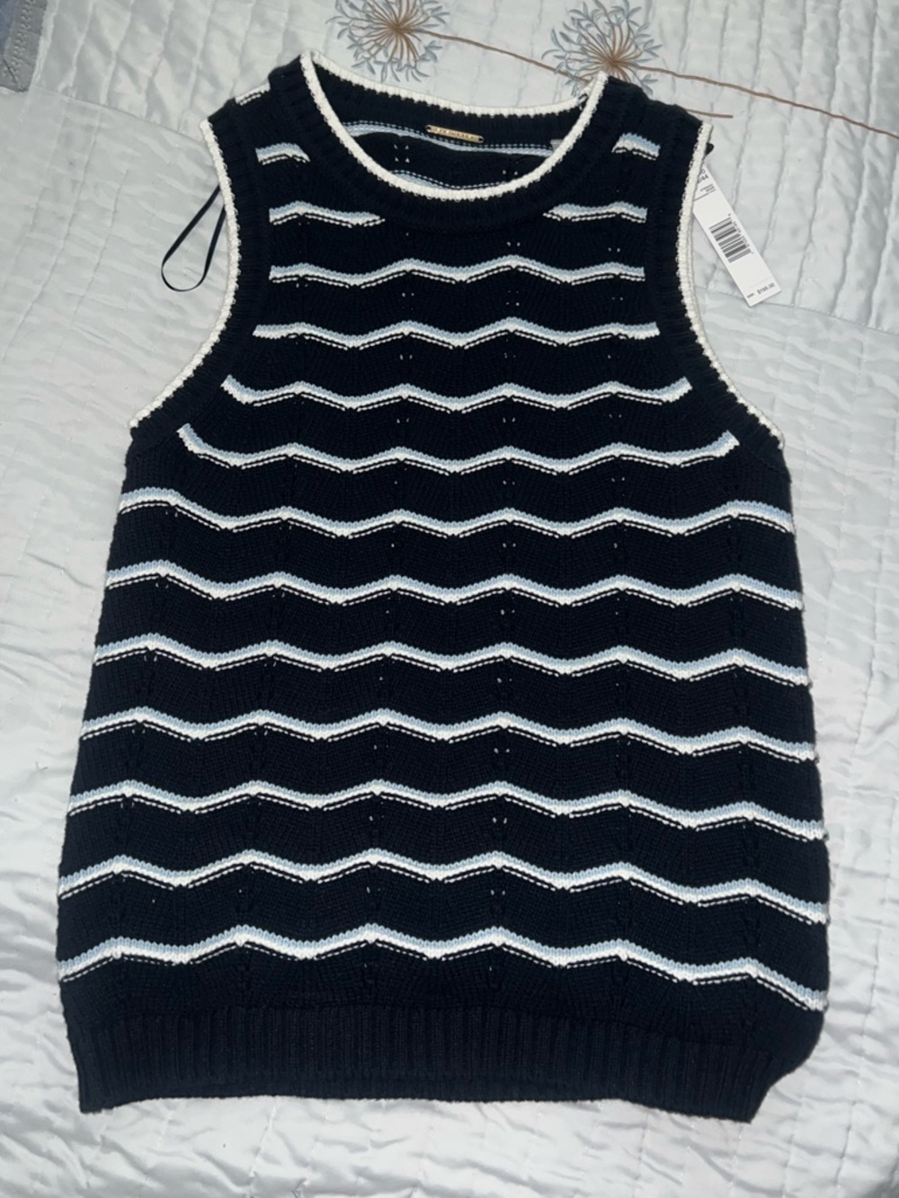 Navy Blue & White Knit Sleeveless Sweater